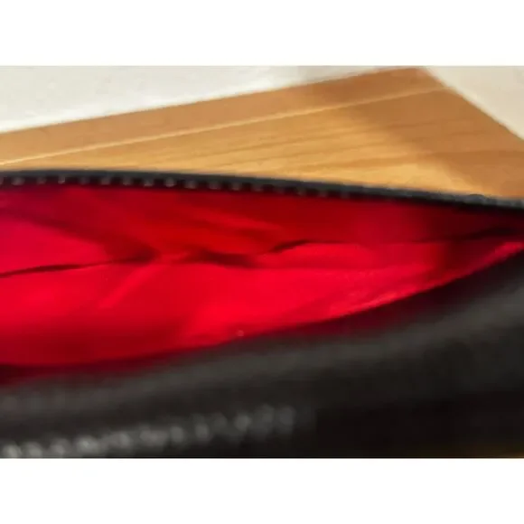 Dooney & Bourke Black Pebbled Leather Clutch Wallet Pouch EUC - Picture 4 of 7